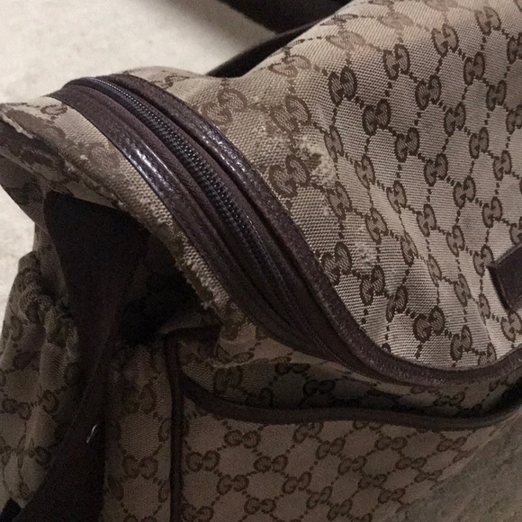 Gucci Diaper Bag w/ changing pad - Picture 4 of 7